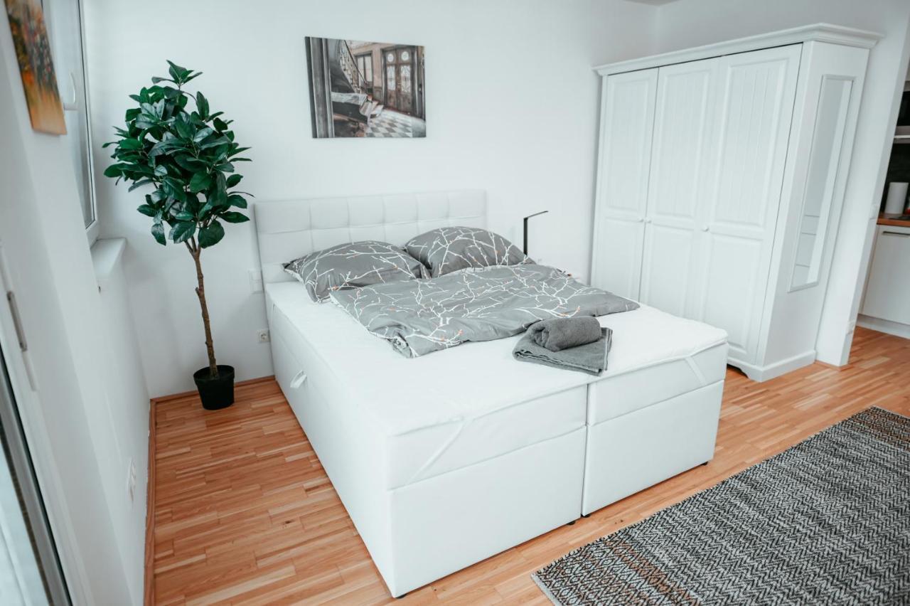 Vienna Danube Apartment 45 Екстериор снимка