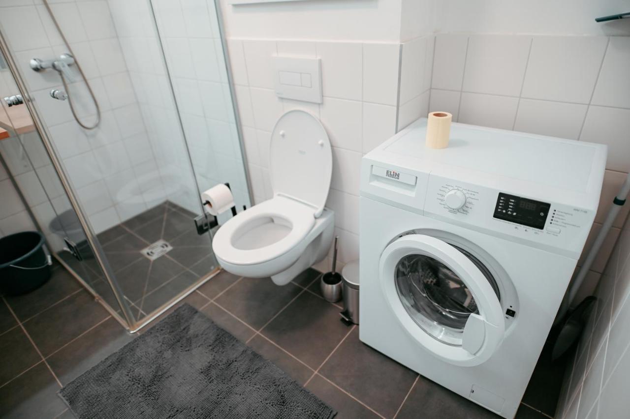 Vienna Danube Apartment 45 Екстериор снимка