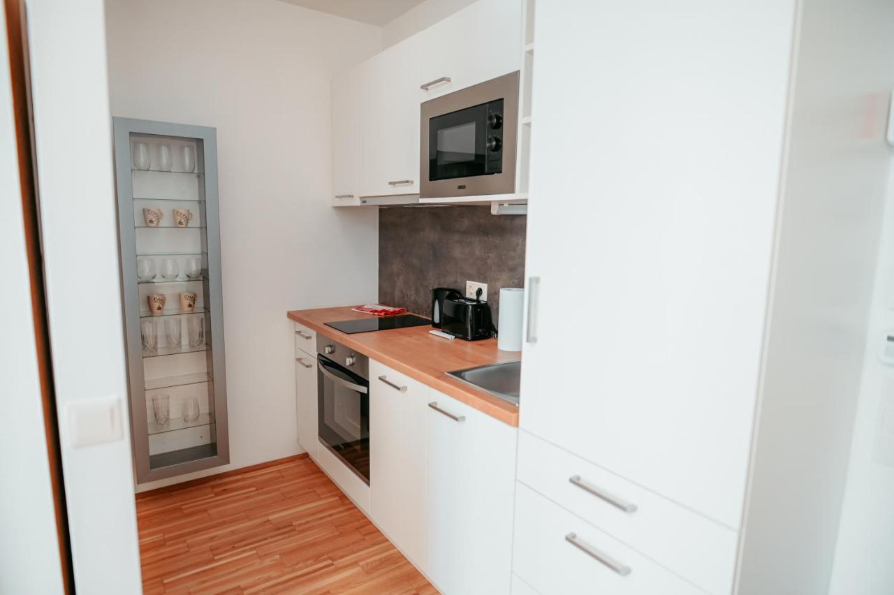 Vienna Danube Apartment 45 Екстериор снимка